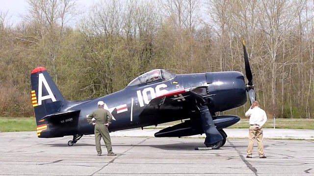 Grumman F8F Bearcat Engine Start R2800