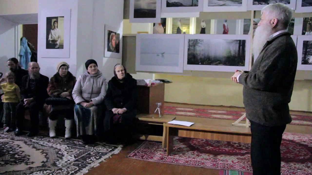 "ДОМИК НАД РЕКОЙ"