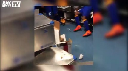 Explosion de joie dans le vestiaire de la Juve après la victoire