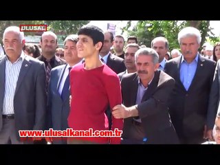 Ayaklarını kullanamayan gence hiçbir şey engel olamadı