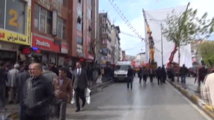 Van'da Bir Grup Cumhurbaşkanı Erdoğan'ı Protesto Etti-2