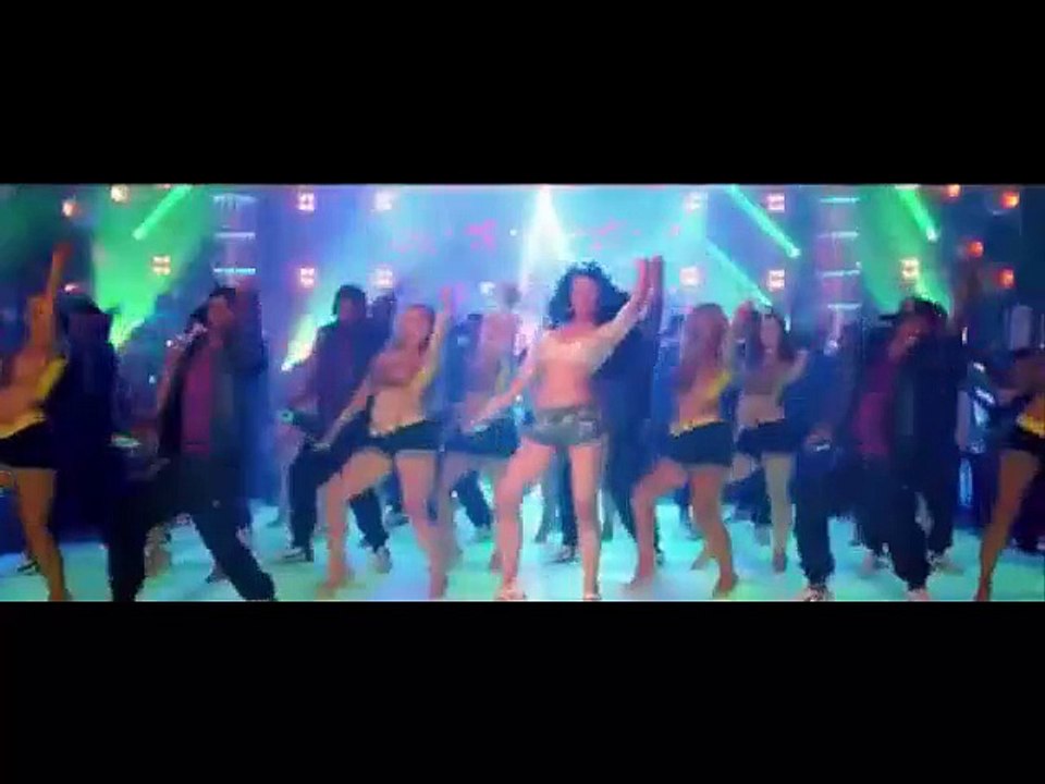 desi look by beautiful girl -- super hot dance 1