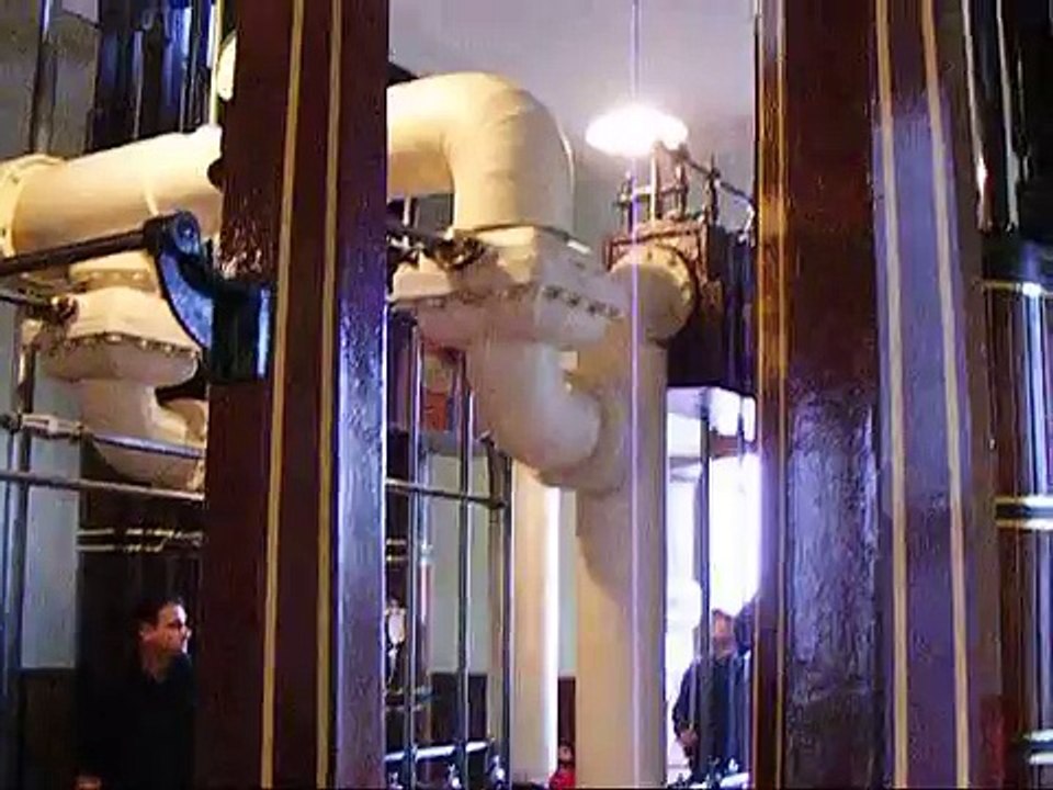 Titanic steam engine  - WORKING