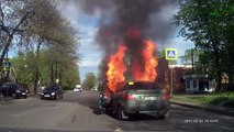 Ne pas fumer dans une voiture à coté d'une bouteille de gaz