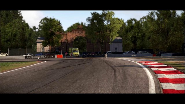 Tour de piste à Oulton Park en Ford Sierra RS500 sur Project Cars
