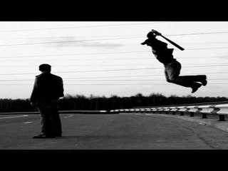 女子高生　バットで殴られけが