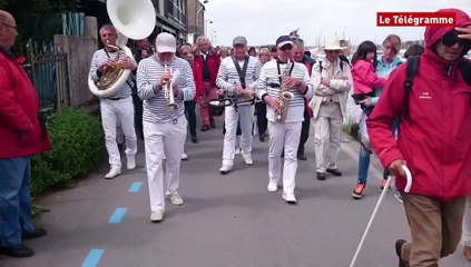 Ile-aux-Moines (56). L'ambiance monte avant le venue  de l'hydrograaf