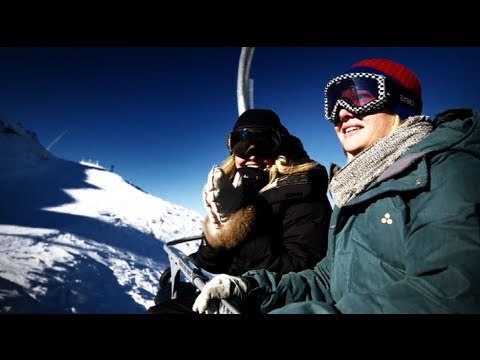 Lara Bingle Vs Rhys Darby Vs NZ