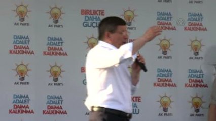 Davutoğlu: "Kimlerin Eli Kimlerin Cebinde Görüyor Musunuz?"
