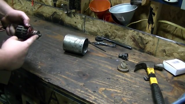 How to rebuild a Briggs and Stratton starter motor (replacing bottom end cap assembly)