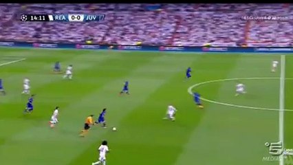 Vidal tackle WOW _ RealJuve