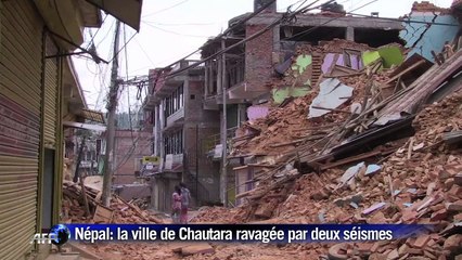 Népal: la ville de Chautara, ravagée par deux séismes