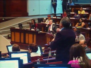 Gabriela Rivadeneira dos años más como presidenta de la Asamblea