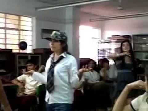 ESE HOMBRE SOY YO PIMPINELA EN FONOMIMICA