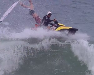 Joël Parkinson ejected from a jet ski