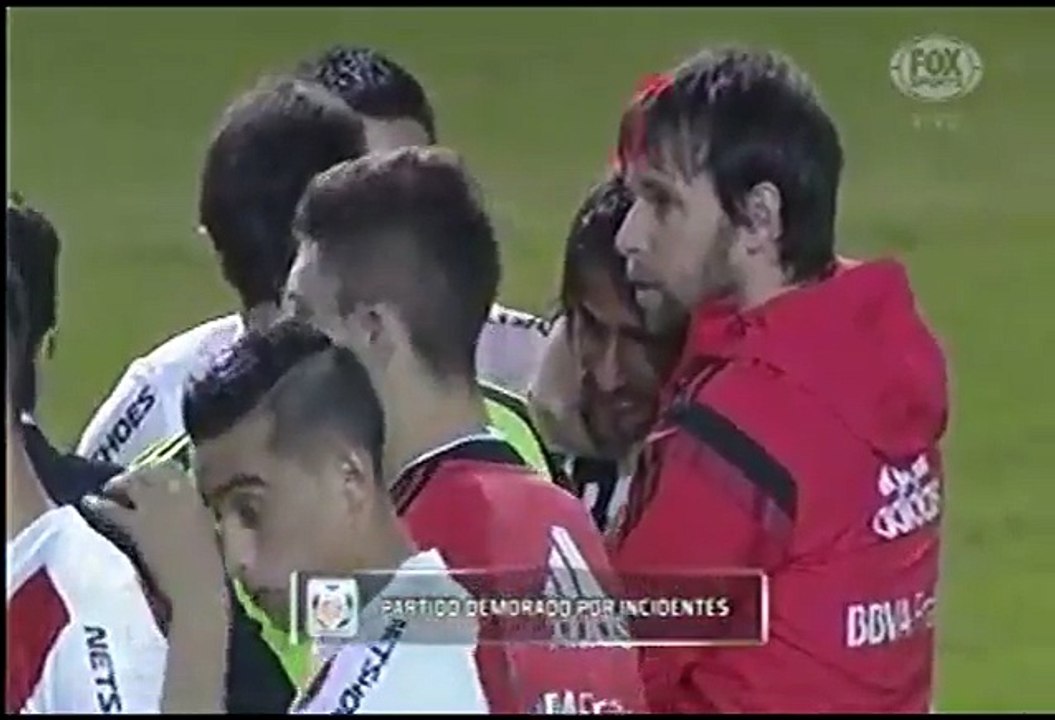 Boca Juniors: Hinchas usan drone para burlarse de River Plate