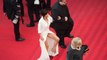 Cannes 2015 : Sophie Marceau montre sa culotte sur les Marches