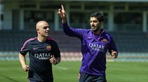 FC Barcelona training session: Luis Suárez does recovery workout