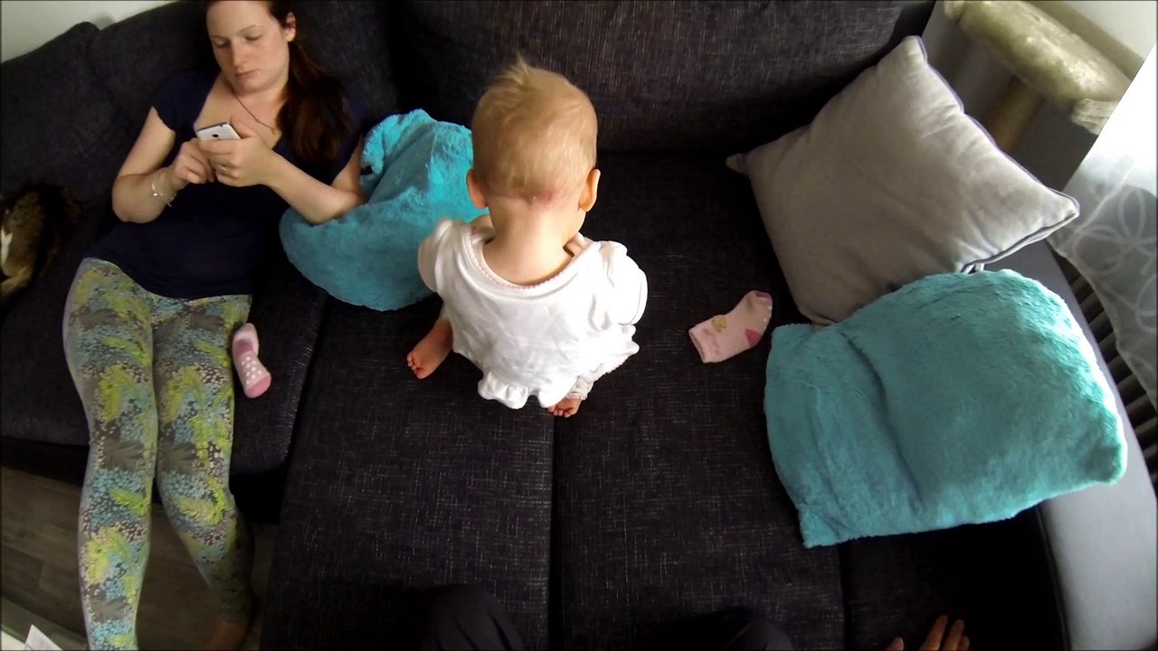 1 year old BGirl :) let's dance!