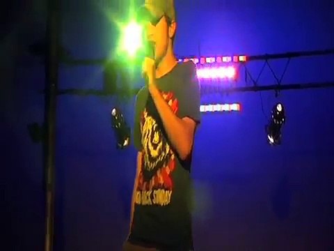 Kavan Hashemian sings 'A Little Less Conversation' at Elvis