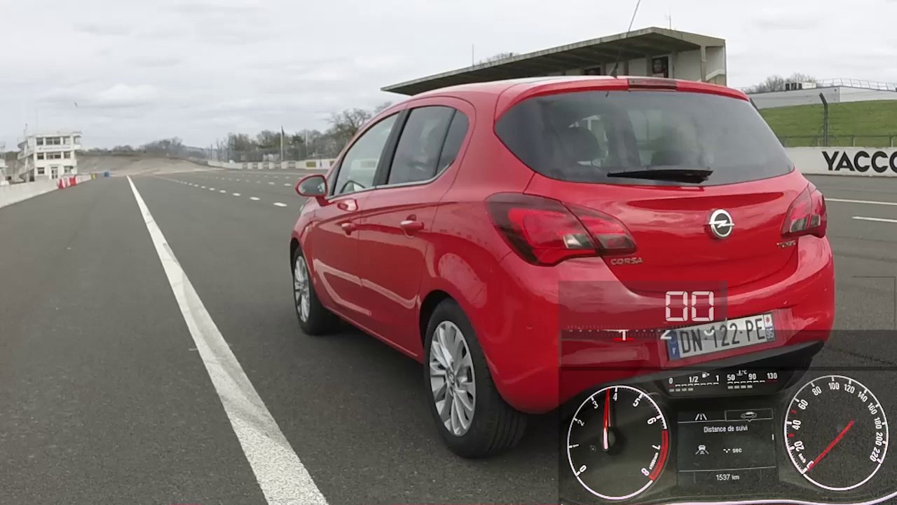 Opel Corsa 1.0 EcoTec : 0 à 100 km/h sur le circuit de Montlhéry - AutoMoto 2015