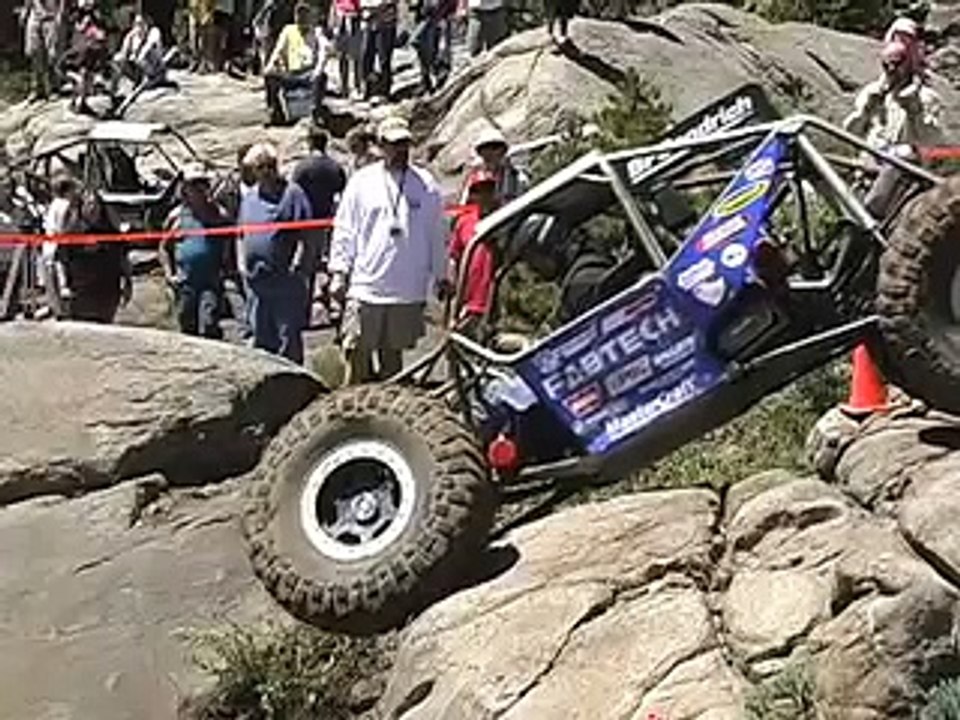 EXTREME ROCK CRAWLING