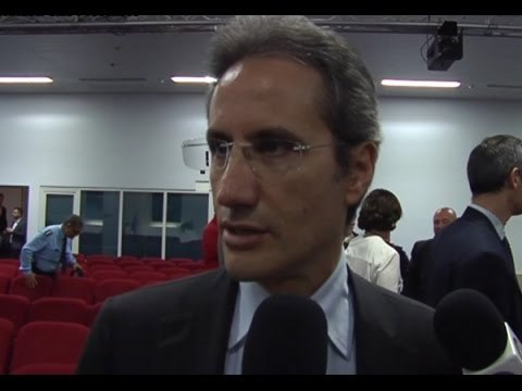Carinaro (CE) - Indesit, Caldoro: Si vuole negare produzione nel Casertano (13.05.15)