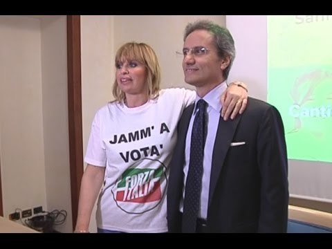 Campania - Scontro De Luca-Caldoro sugli ''impresentabili'' (11.05.15)