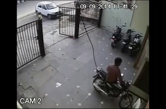 He Took Prompt Action - 60 Seconds He Has Gone -