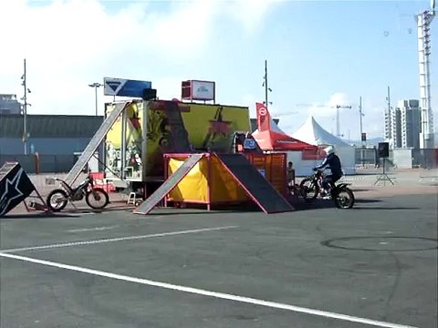 Trial show2 Mujer vive la moto 2010.AVI