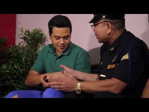 ABS-CBN CHRISTMAS STATION ID 2013 Kwentoserye : Bisita with John Lloyd Cruz