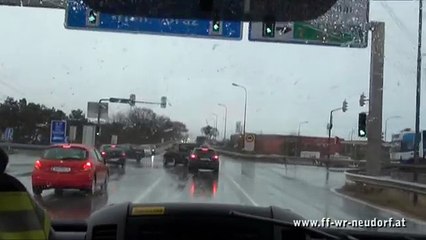 Rettungsgasse A2 Südautobahn, 20.1.2012, Freiwillige Feuerwehr Wr. Neudorf