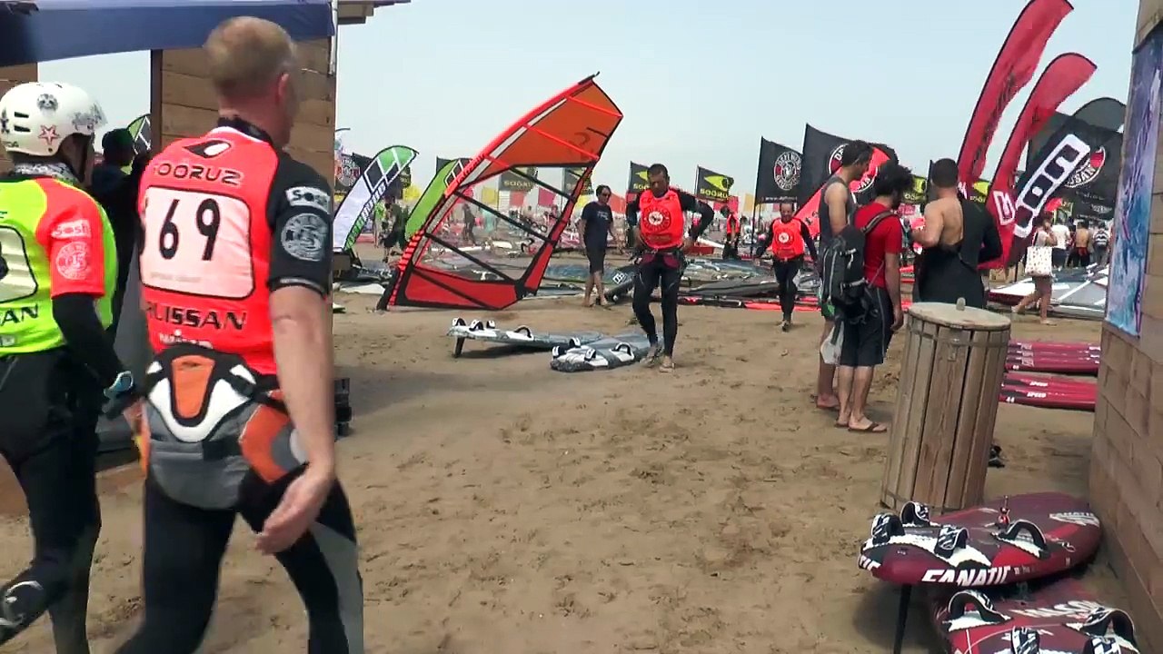 Défi Wind : les planches à voile défient la Tramontane