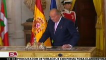 Juan Carlos firma su abdicación como rey de España/ Global