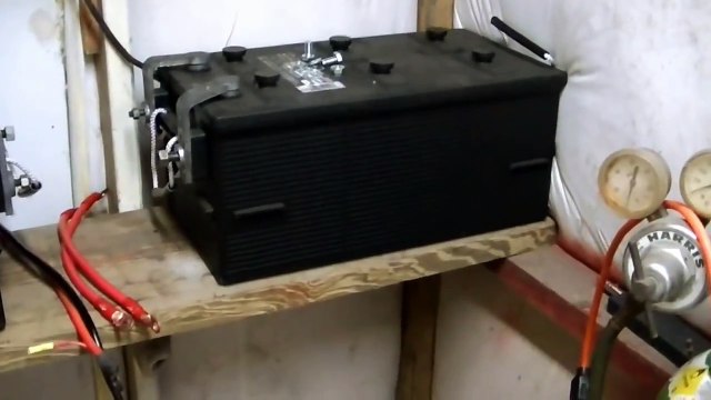 How to connect solar panels to battery bank/charge controller/inverter, Wiring diagrams