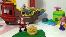 Disney Junior Jake and the Never Land Pirates Captain Hook and the Golden Pumpkin Play-Doh Jake