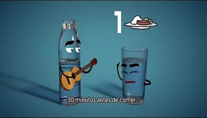 8 vasos de agua al día y sus beneficios