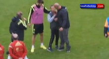 Gerard Piqué regala su chaqueta a un niño que interrumpió el entrenamiento de España | Brasil 2014