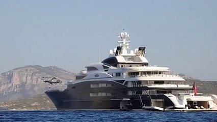 Bill Gates treats his family on a 450-ft Luxury Yacht Mediterranean vacation
