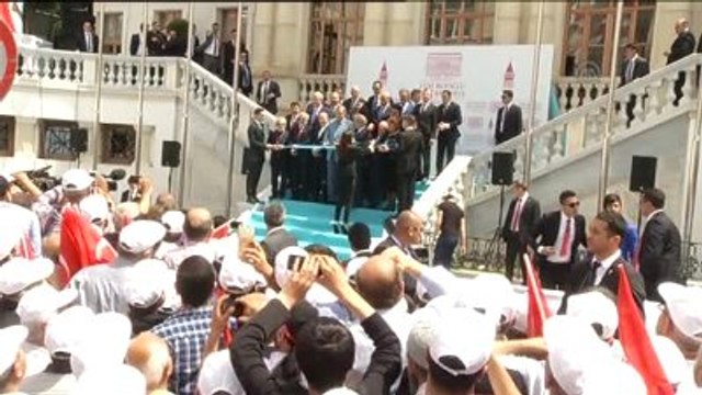 Erdoğan, Beyogˆlu Belediyesi Hizmet Binası Açılış To¨renine Katıldı