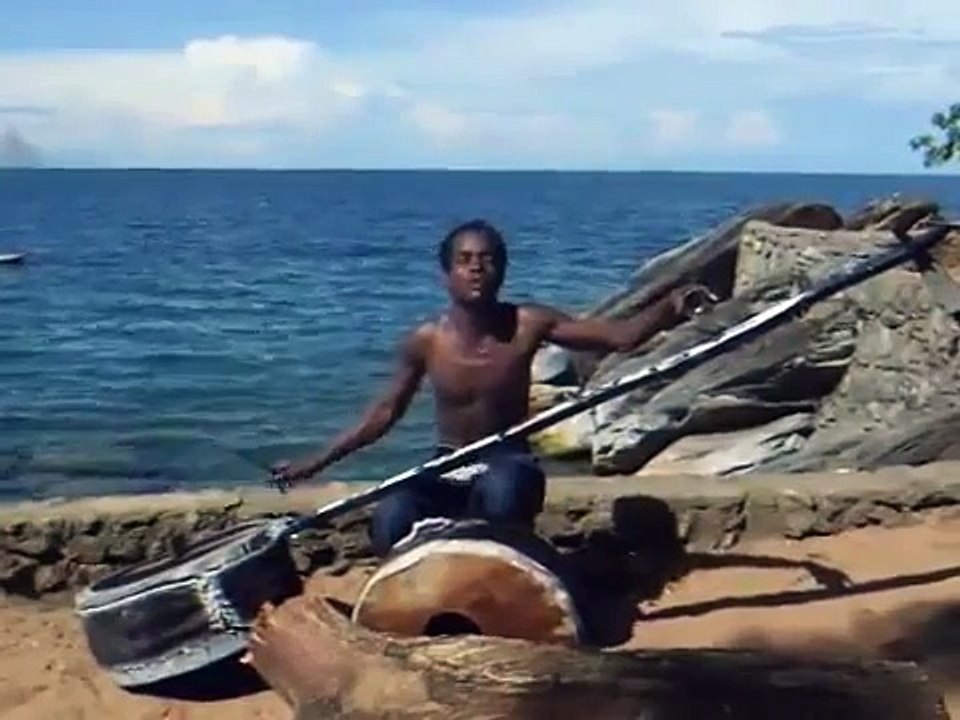 African disco techno music : incredible song!