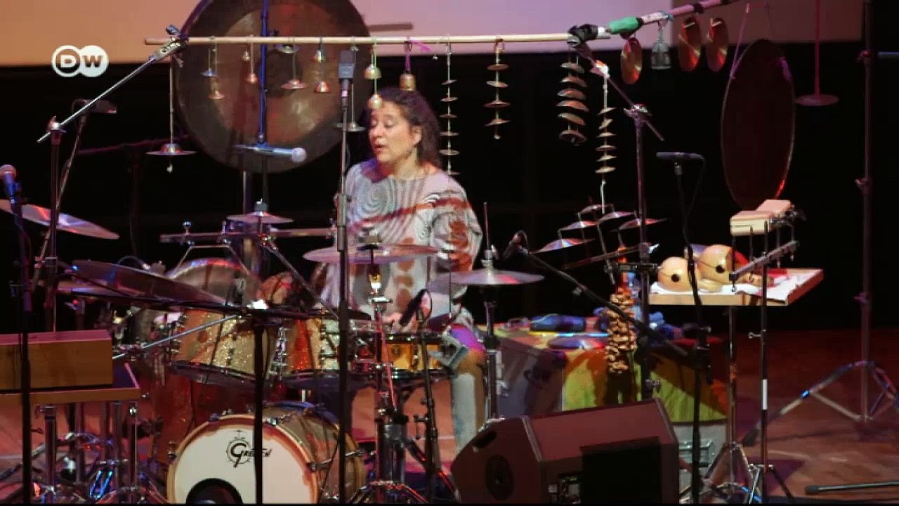 Weibliche Note auf dem Bonner Jazzfest | Euromaxx