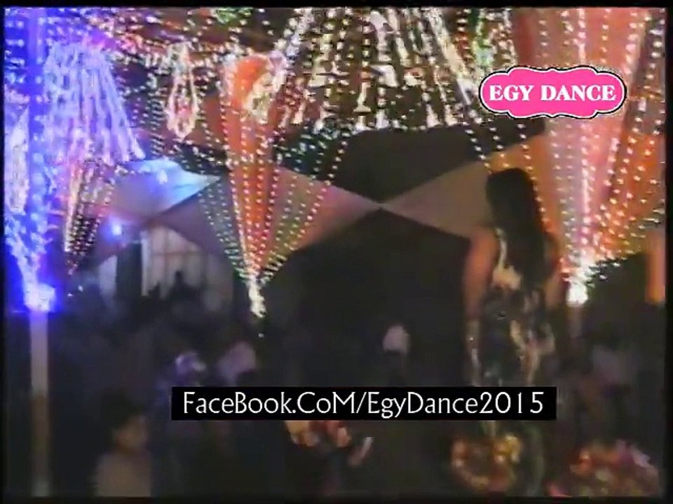 اتفرج على شقاوة راقصات المنصورة فرح شعبي فى الشارع بدون رقابة حصري 2015 A7la Danse