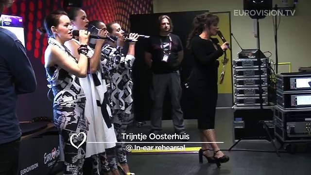 Backstage Sexy Outfit - Trijntje Oosterhuis (The Netherlands)