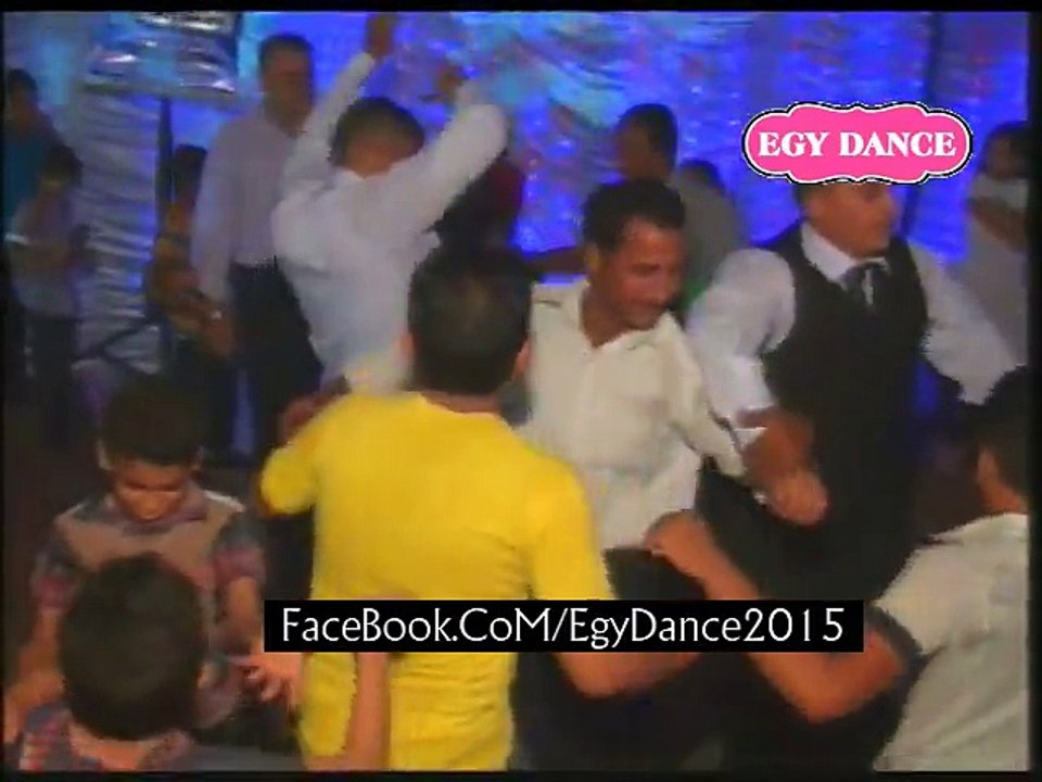 اجمد رقص ساخن مع العريس وراقصة لوز اخر شقاوة فرح شعبى 2015 A7la Danse