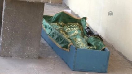 Donarak Ölen Kaçak Göçmenler Toprağa Verildi