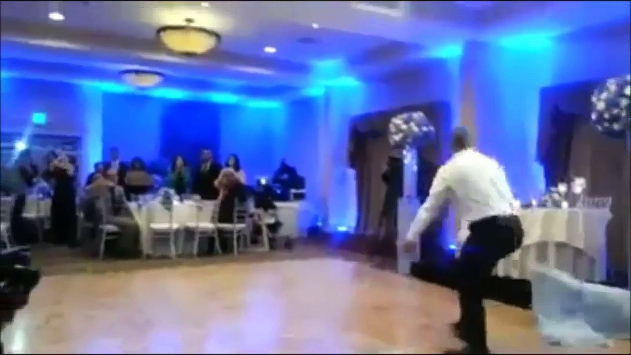 10 Funniest Wedding FAILS