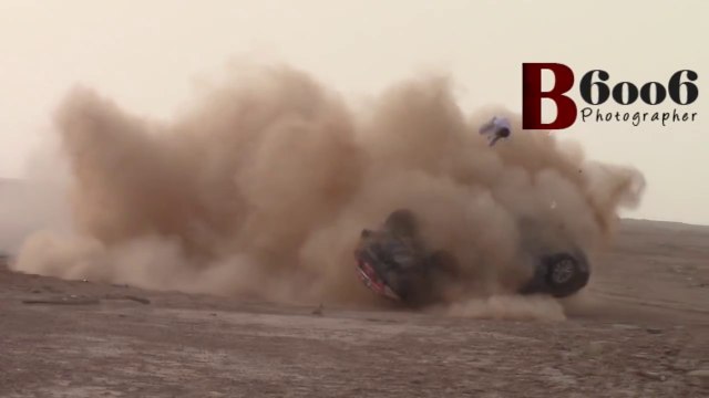 Смертельный дрифт по-арабски для тех, кто не пристегнулся