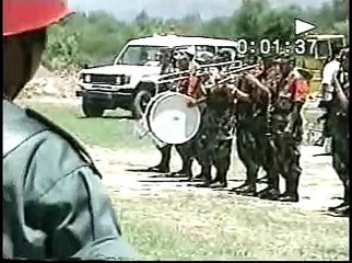 ejercito de bolivia (condor satinador)  en instruccion diurna