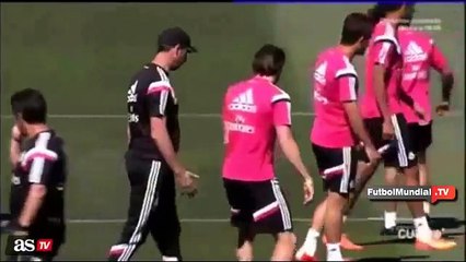 La mirada _asesina_ de Cristiano Ronaldo a Bale en el rondo 16.05.2015